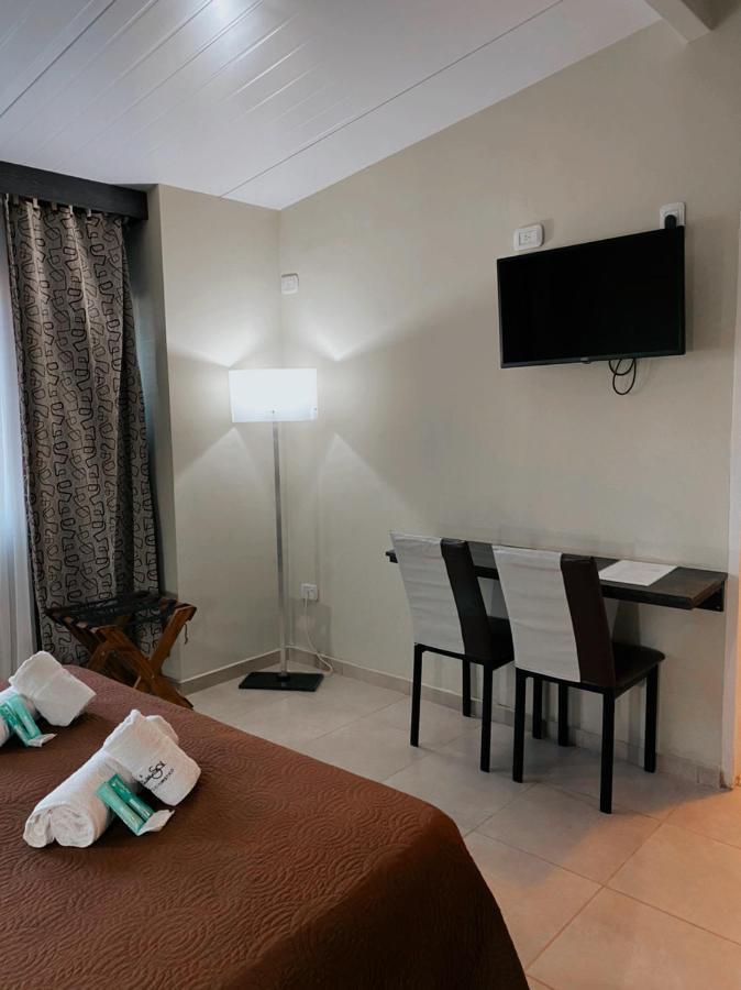 Hotel Puesta Del Sol San Rafael  Buitenkant foto